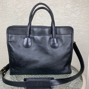 Coach medium black handbag with crossbody strap